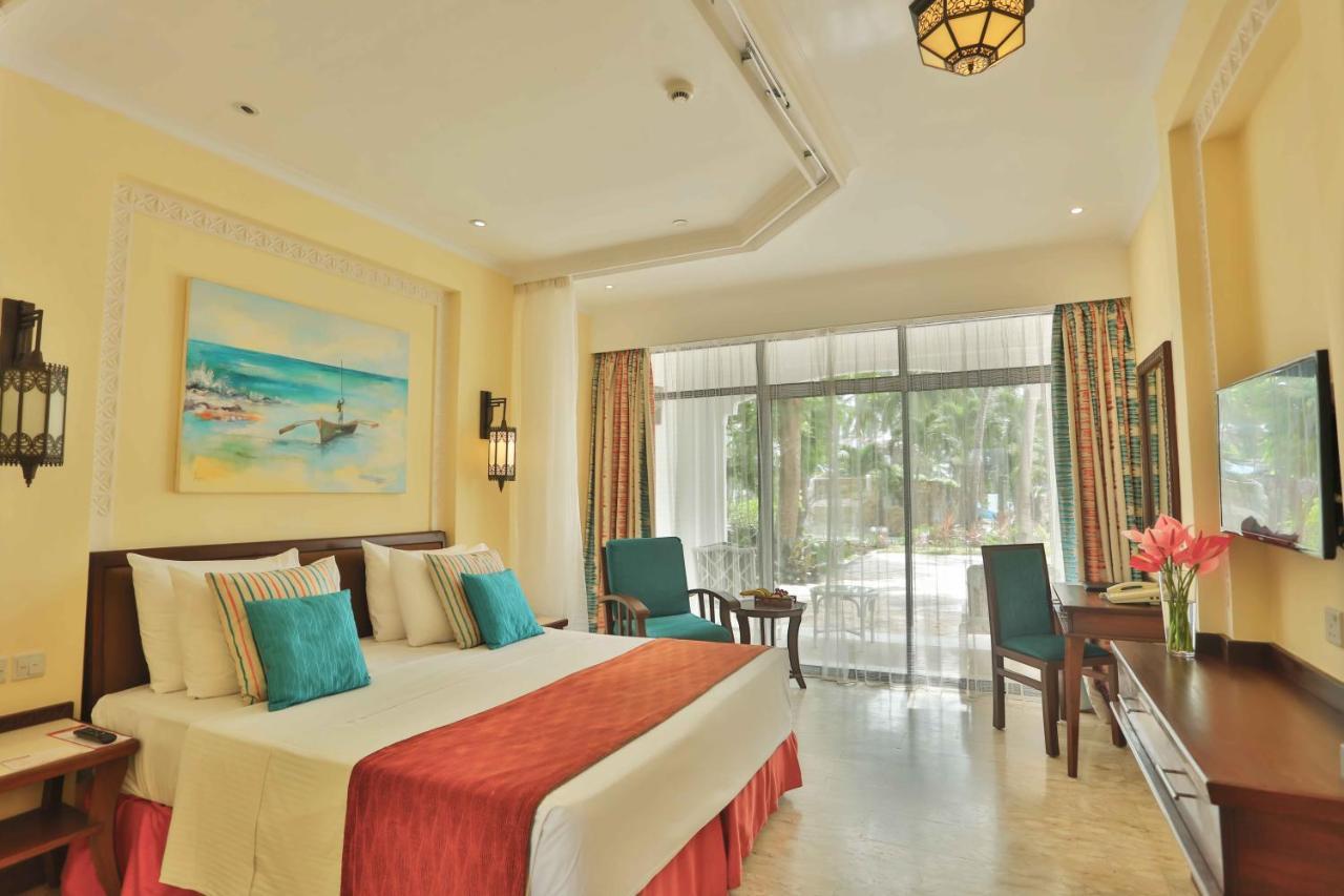 Sarova Whitesands Beach Resort & Spa Mombasa Exterior photo